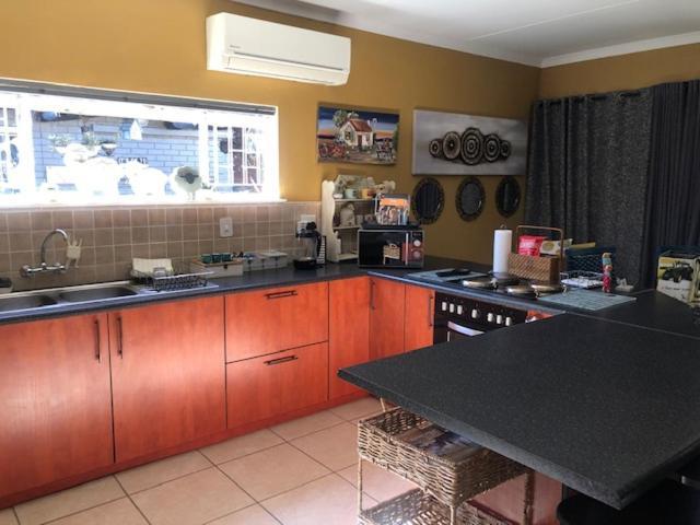 80 On Benade Apartment Bloemfontein Bagian luar foto