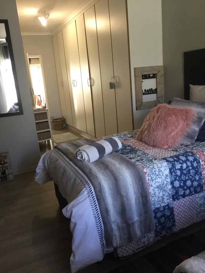 80 On Benade Apartment Bloemfontein Bagian luar foto